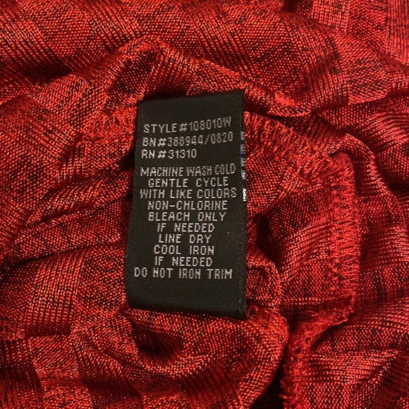 Holiday Top by BCX Puffed Long Sleeve Sz M, Red Black - Picture 6 of 11